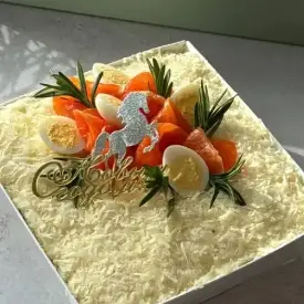 Салат с лососем