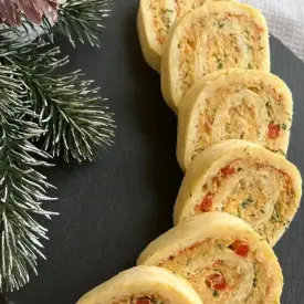 Сырный рулет с ветчиной