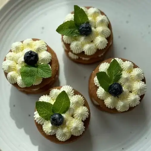 Пирожное «Медовик»