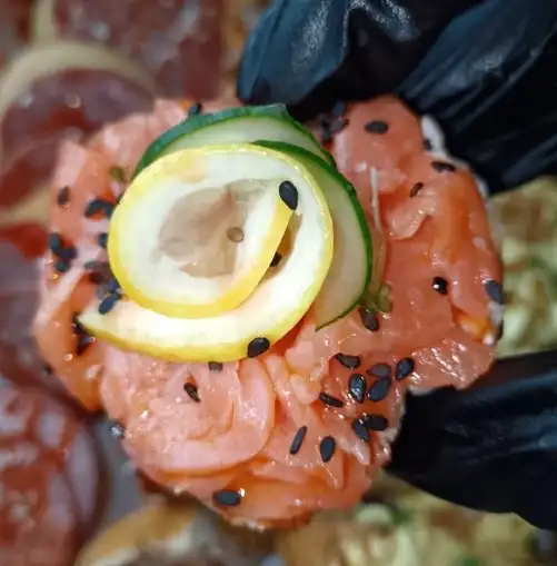 Кростини в ассортименте фото 2