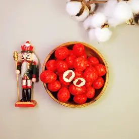 Драже клубника в белой шоколадной глазури «Красный бархат»