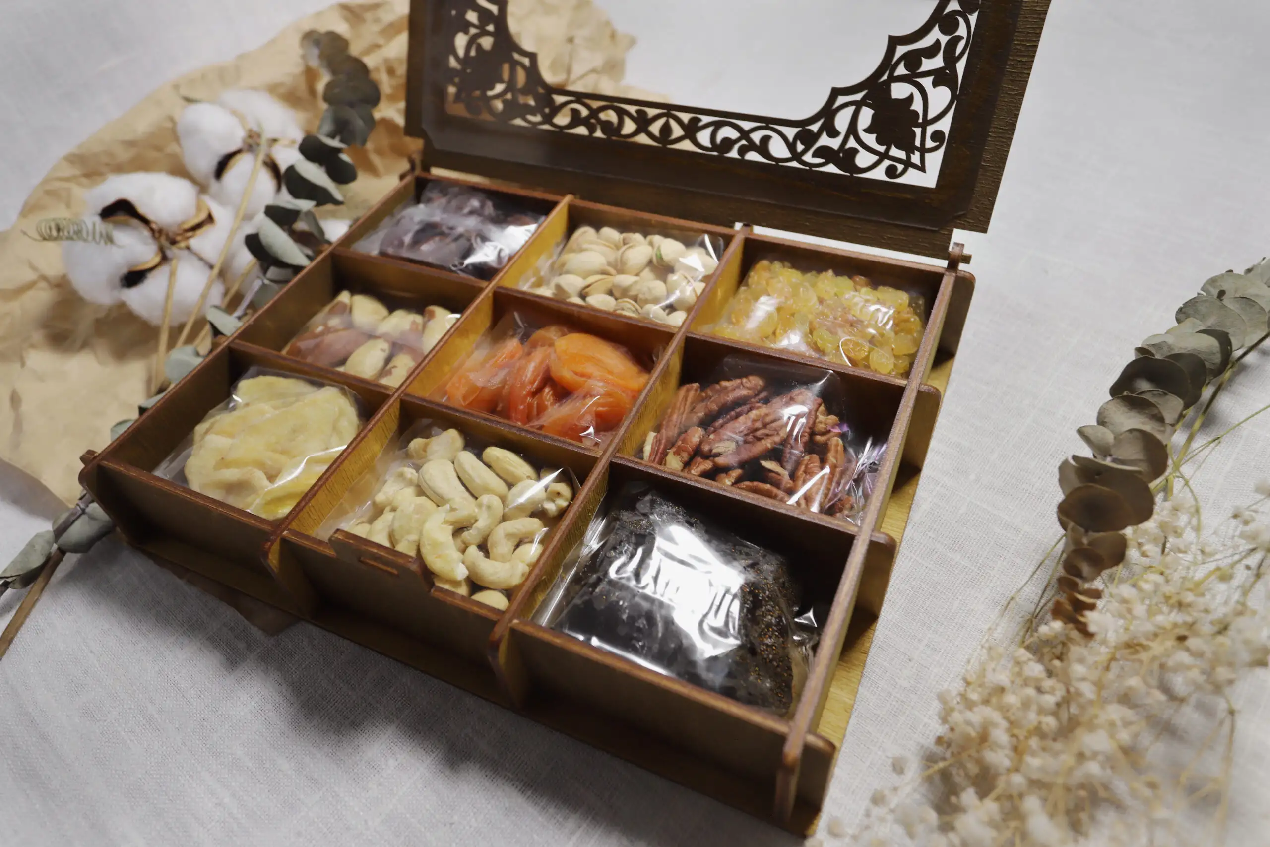 Набор в деревянной коробке «Книга сюрприз» фото 2