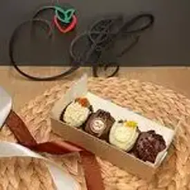 Финики в шоколаде, 4 шт.