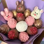 Букет из клубники в шоколаде «Зайцы», 14 ягод фото 2