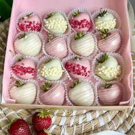 Клубника в шоколаде «Бело-Розовая», 16 шт.