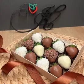 Клубника в шоколаде, 12 шт.
