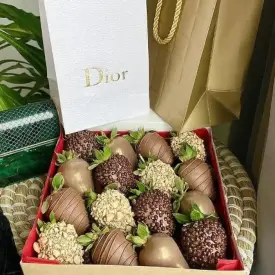 Клубника в молочном шоколаде, 20 шт.