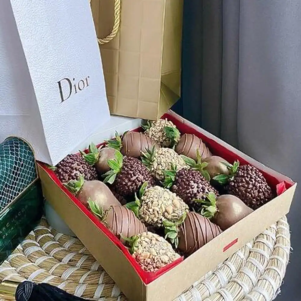 Клубника в молочном шоколаде, 20 шт. фото 2