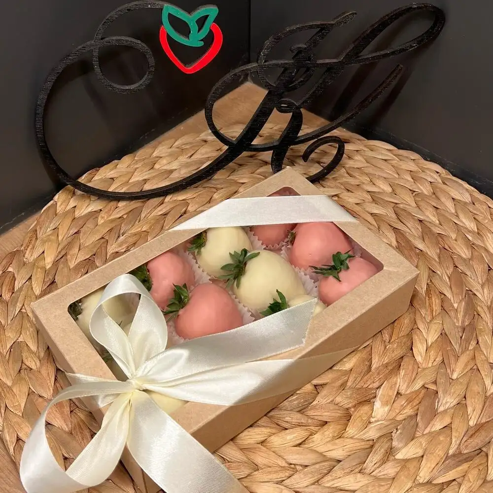 Клубника в шоколаде белом и розовом, 12 шт. фото 2