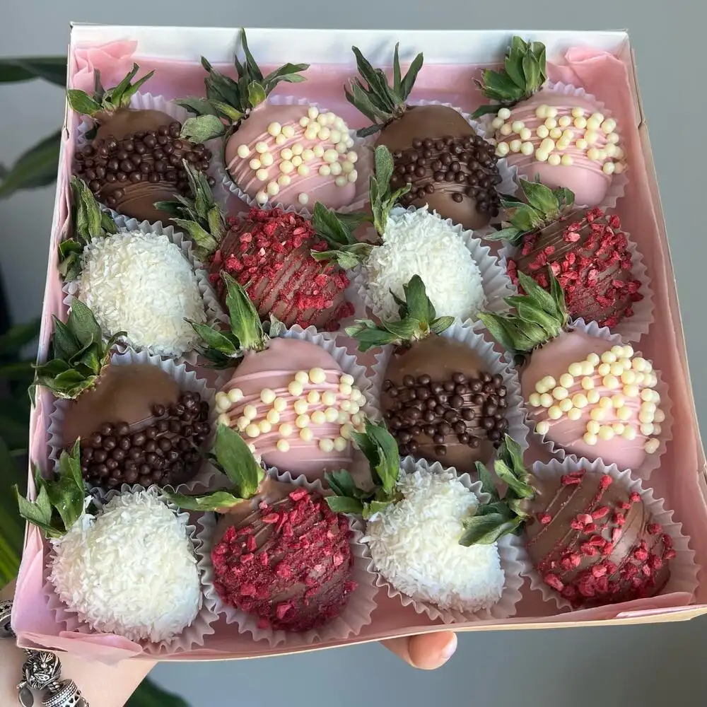 Клубника в шоколаде, микс, 16 шт. фото 2