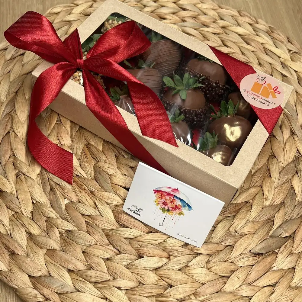 Клубника в молочном шоколаде, 12 шт. фото 3