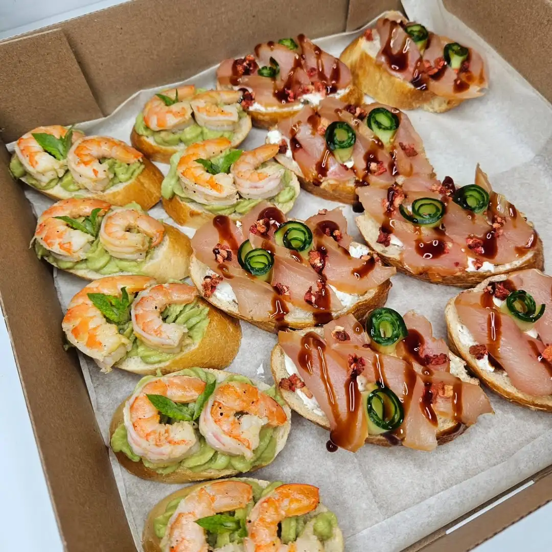 Кростини, в ассортименте фото 2