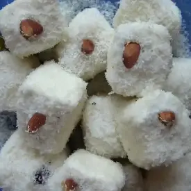 Рахат-лукум «Царский» с миндалем, фундуком, шоколадная мулатка