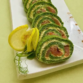 Рулет из шпината с форелью