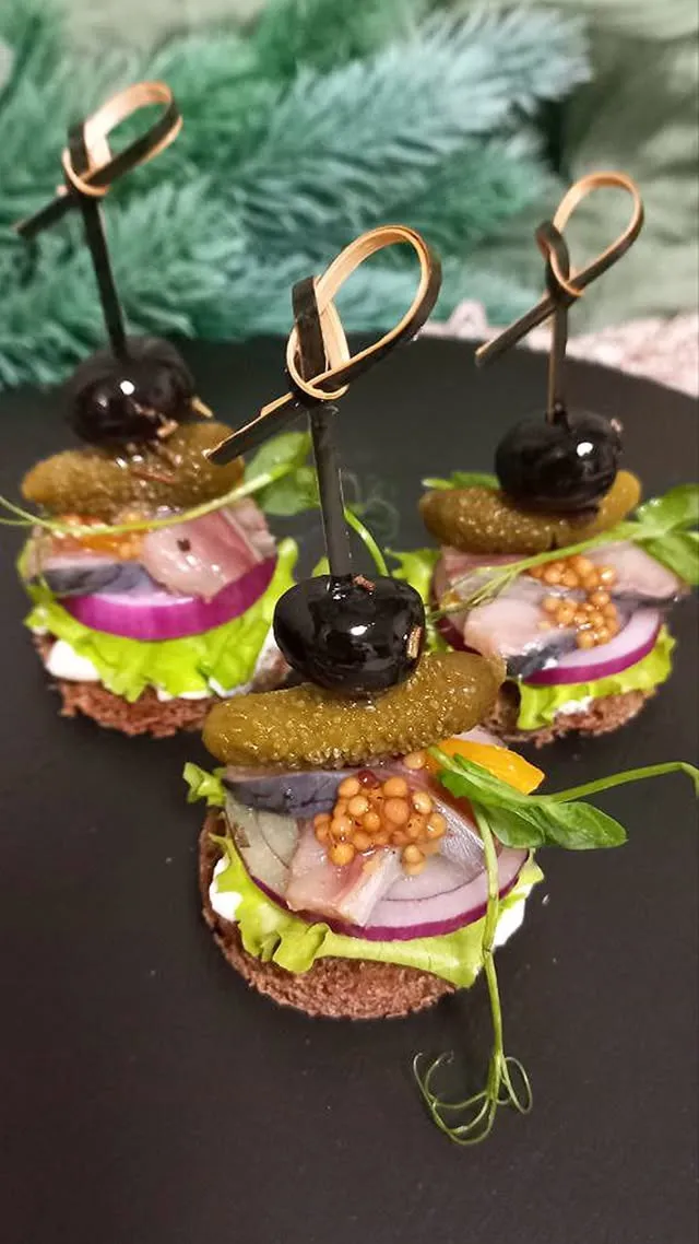 Канапе вертикальные в ассортименте фото 1