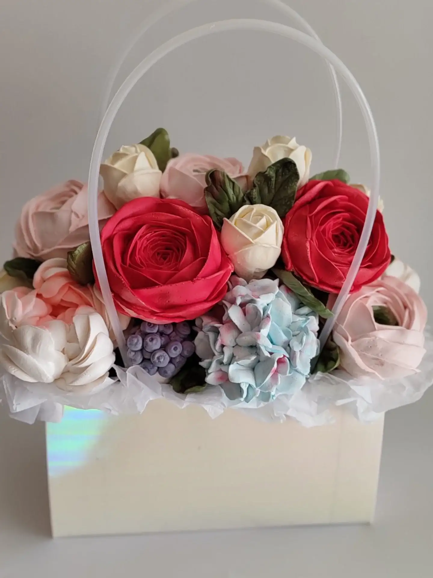 Букет из зефира в сумочке фото 4