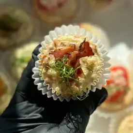 Мини-чизкейки с беконом