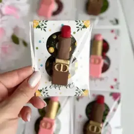 Мини-открытка с шоколадной помадой