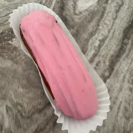 Десерт Клубничный эклер, 85гр.