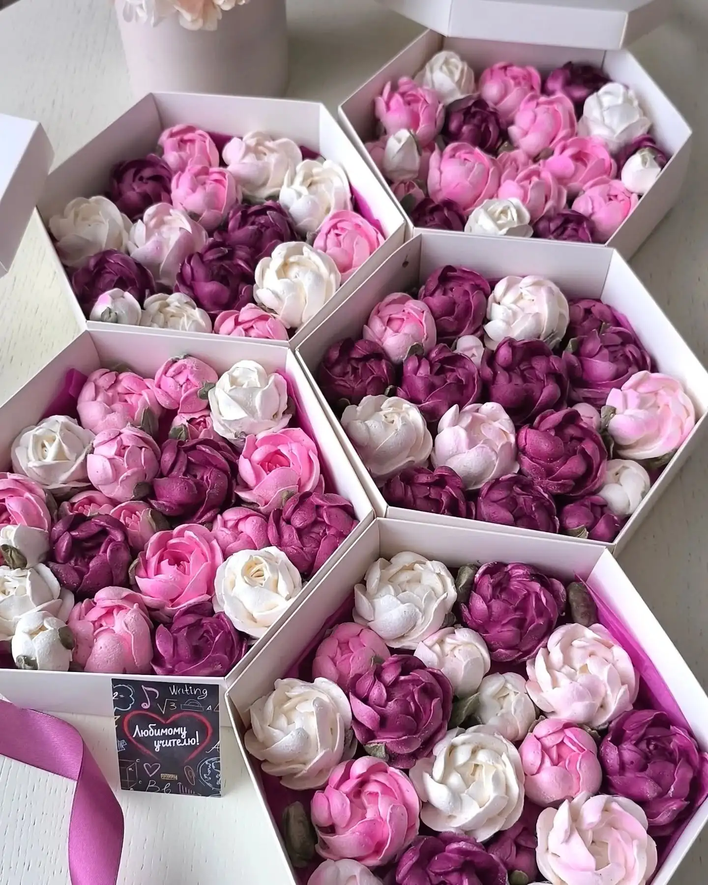 Коробочка «Шестигранник» с зефиром