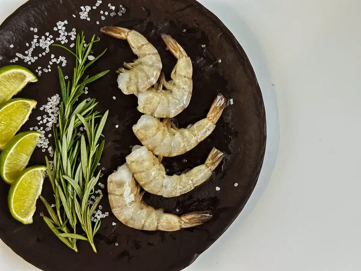 Креветки ваннамей 21/25 морож., без головы в панцире, 0.5 кг