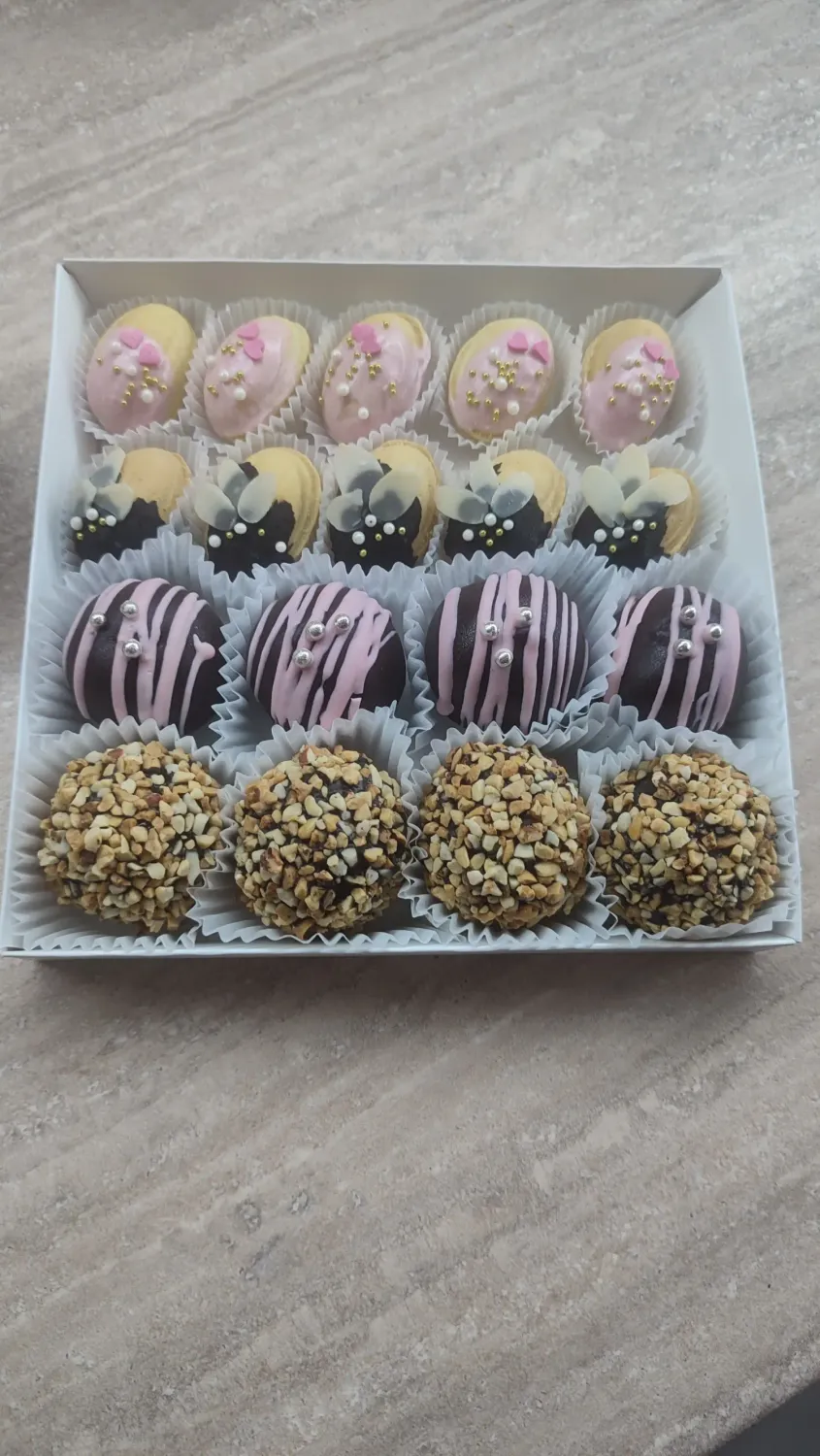 Набор пирожных фото 1