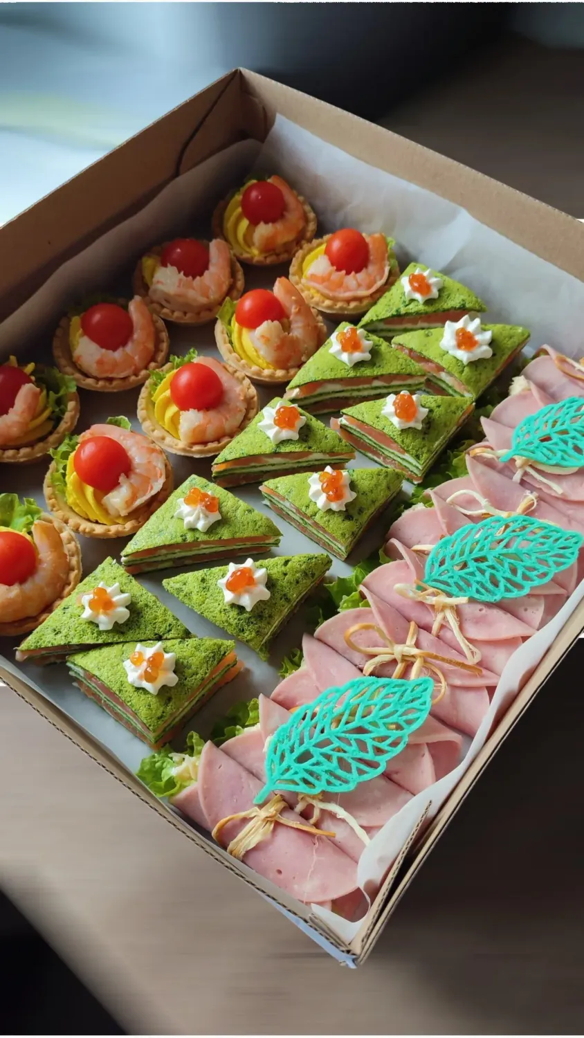 Ассорти несладких пирожных