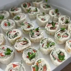 Бокс «Рулеты из лаваша с ветчиной и форелью»