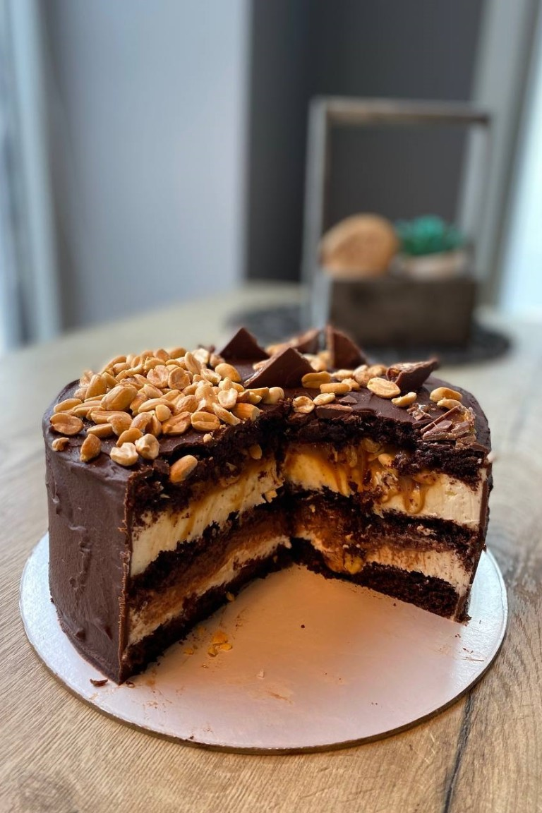 Торт "Сникерс", 1 кг