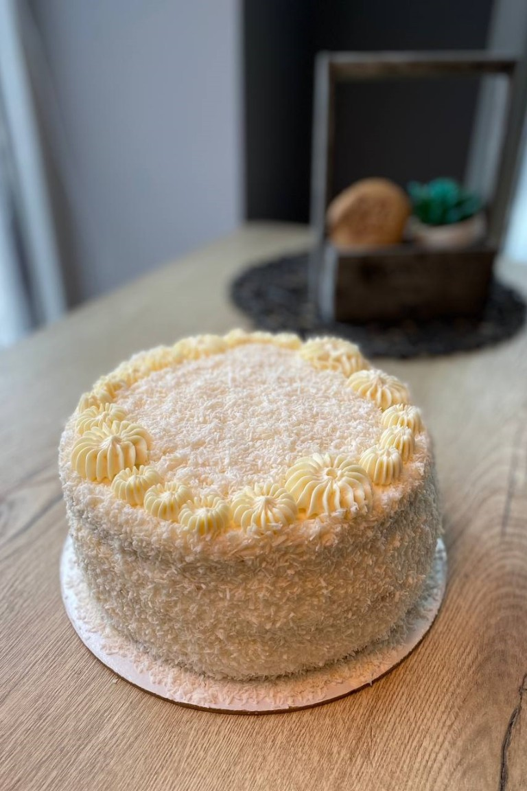 Торт "Коко-малина", 1 кг.