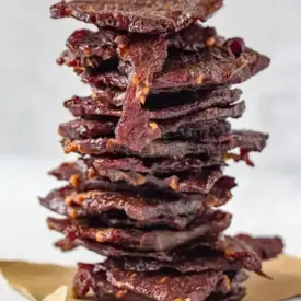 Чипсы мясные