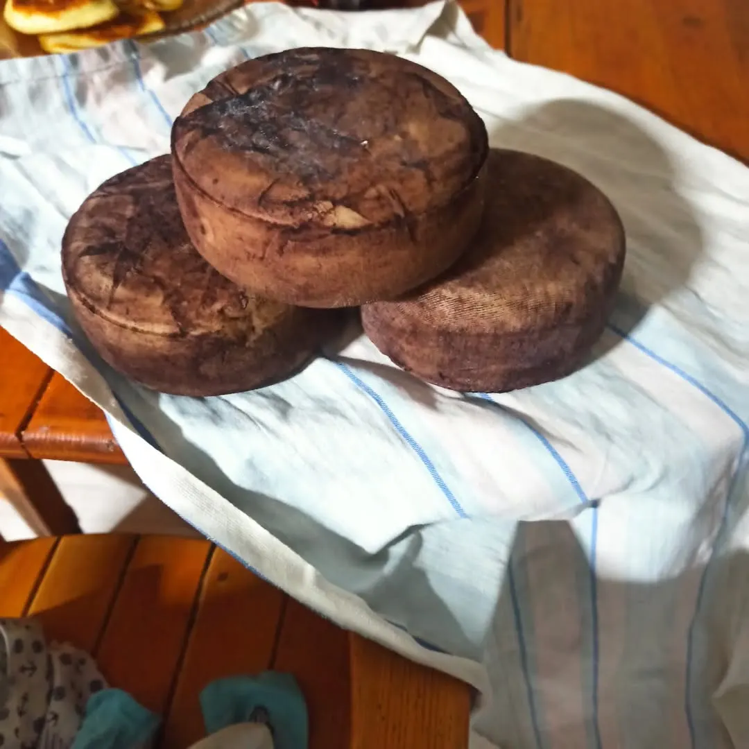 Козий сыр полутвердый "Кабра Аль Вино" фото 2