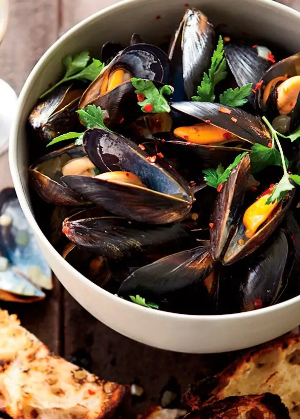 Мидии целые в раковине, 40-60, в/м, 1 кг