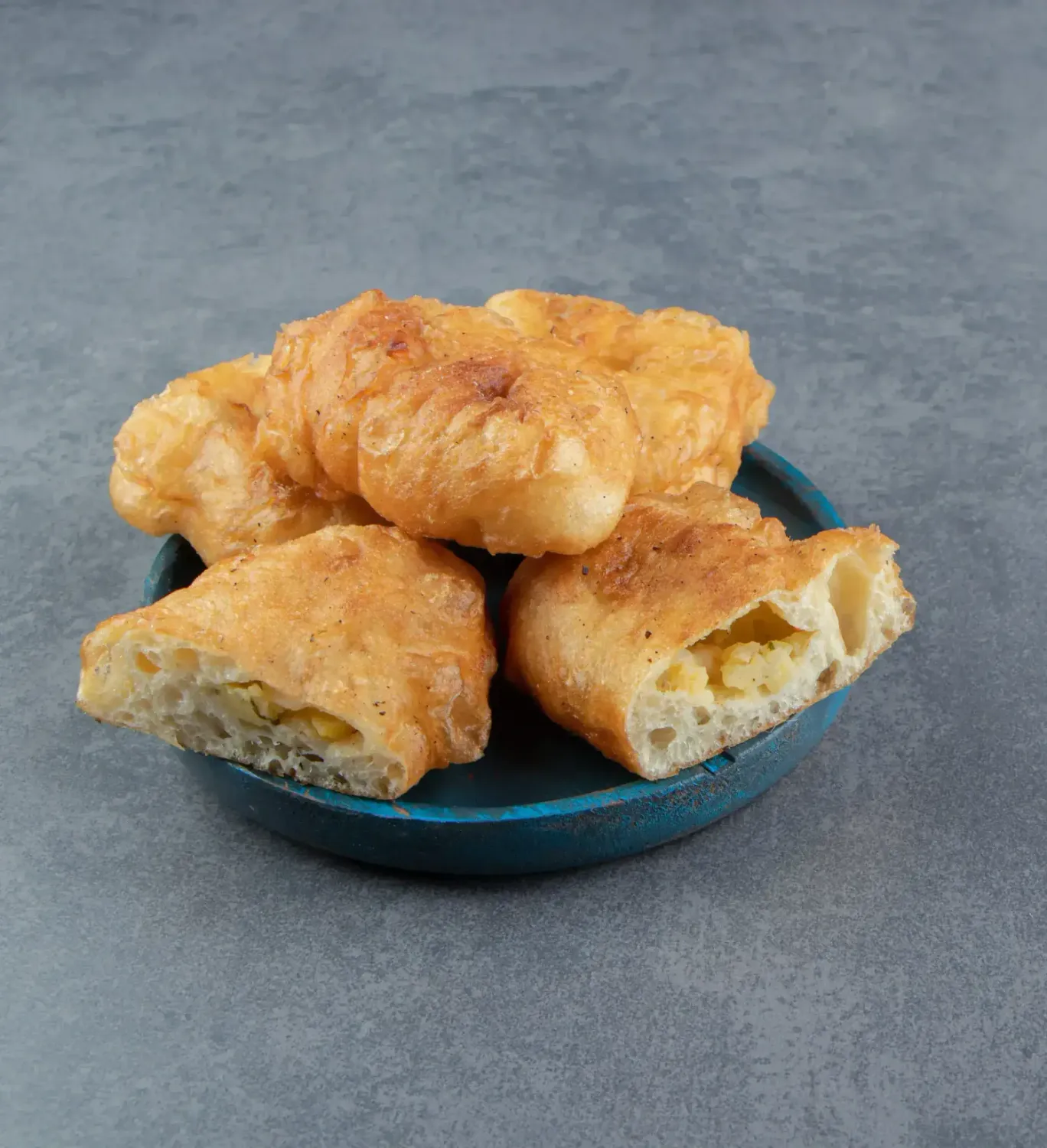 Пирожки с начинкой сосиска+картошка