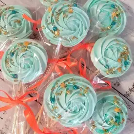 Меренга с декором