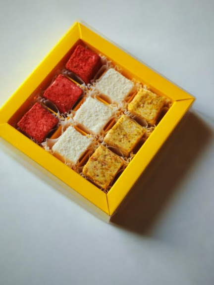 Птичье молоко ассорти, 9 шт