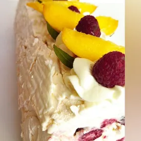 Меренговый рулет с домашним Маскарпоне