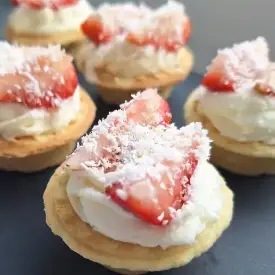 Тарталетки сладкие с ягодами