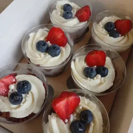 Трайфлы (десерт в стакане)