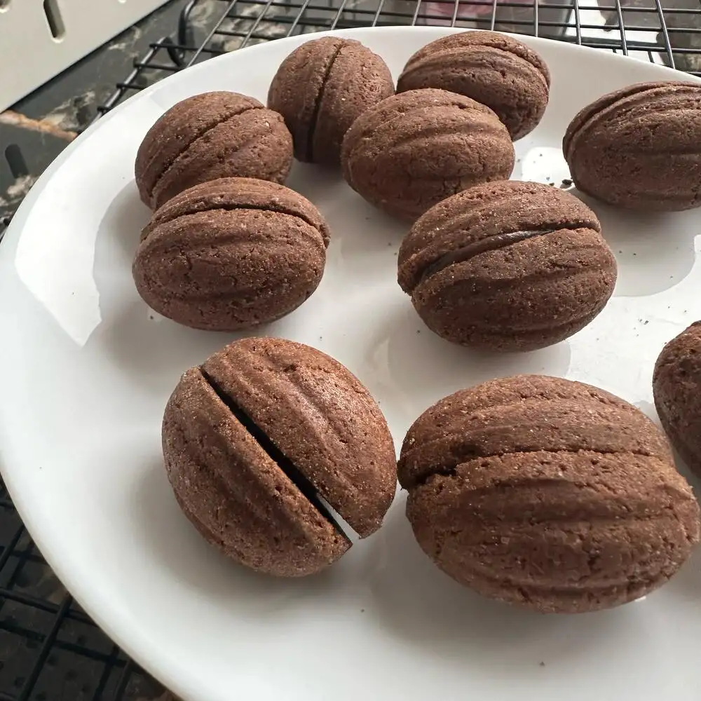 Орешки шоколадные, 10 шт. фото 4