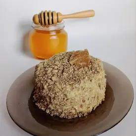 Медовик бенто-торт