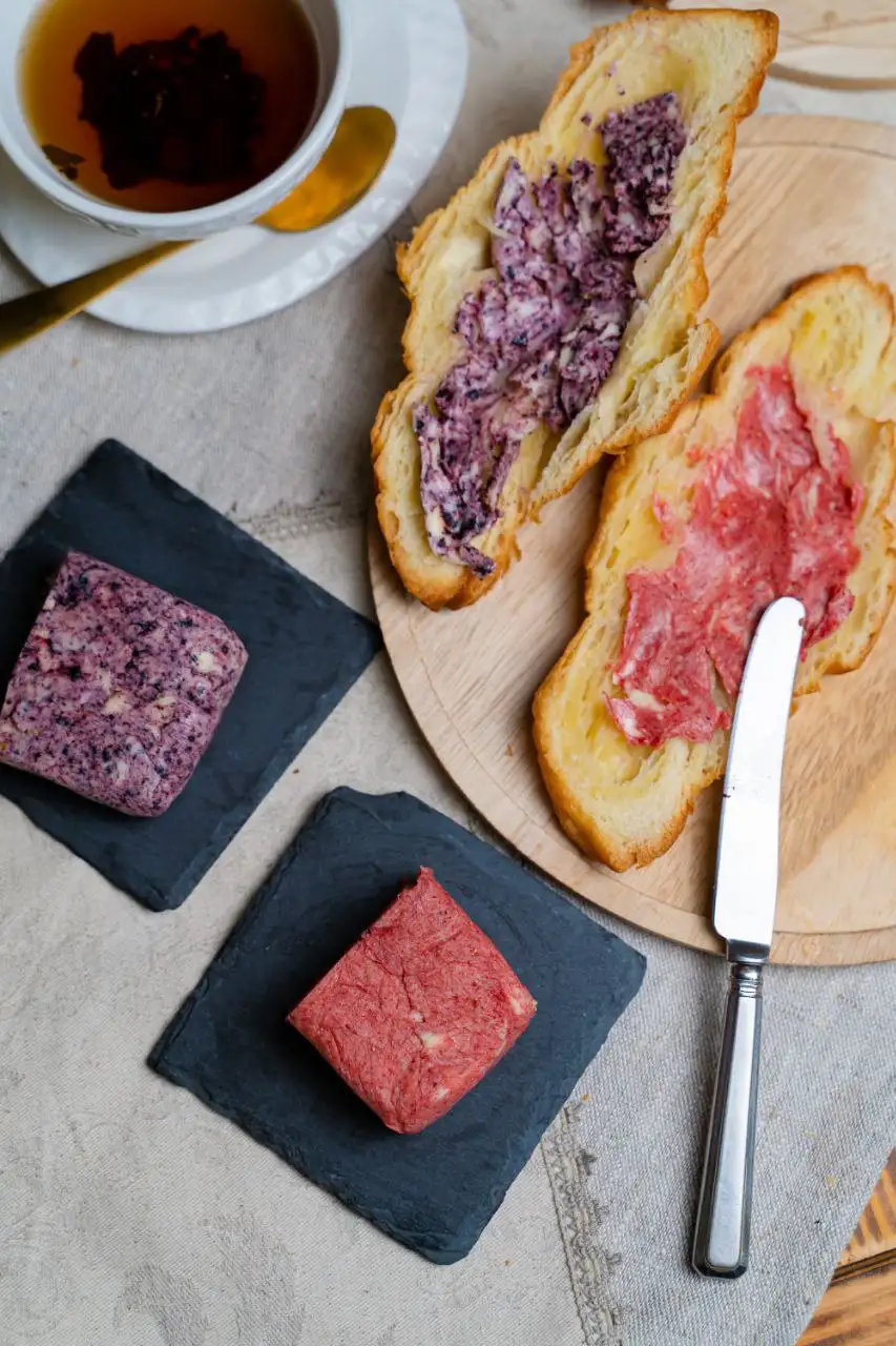 Ягодное масло сладкосливочное, 100 г фото 2