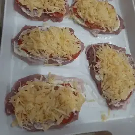 Мясо по-французски