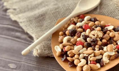 Орехово-фруктовый коктейль