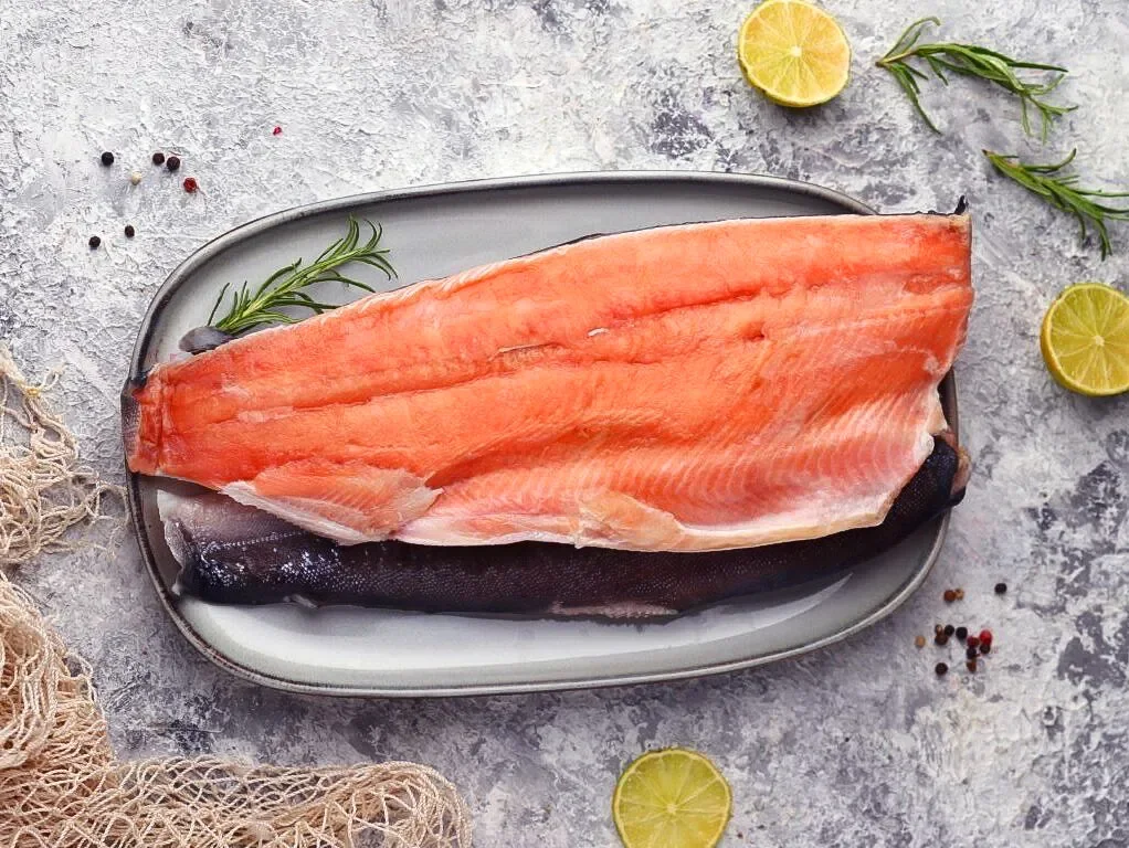 Филе Кеты на шкуре фото 1