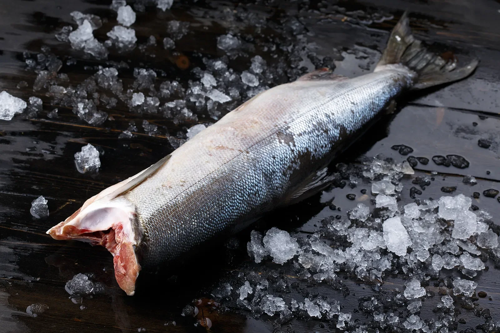 Горбуша потрошеная без головы