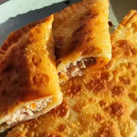 Чебуреки домашние со свининой
