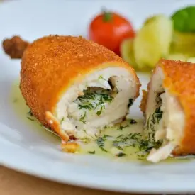 Котлета из птицы по-киевски