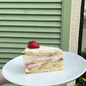 Торт "Молочная девочка"