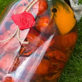 Подарочная банка с вареными раками размера L, 1 кг.